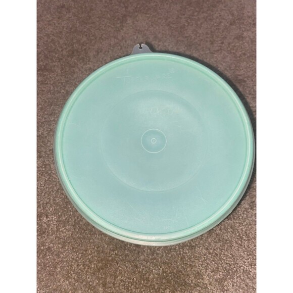 Vintage Tupperware Crisp It Green Lettuce Crisper Bowl With Lid - Picture 2 of 12